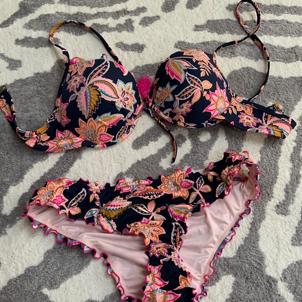 Shade & Shore Womens floral with navy bikini